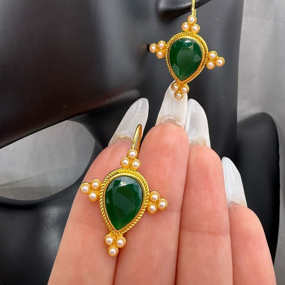Vintage Green and Gold Teardrop Earrings